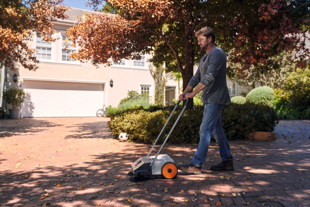 Підмітальний пристрій STIHL KG 550
