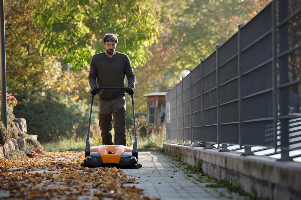 Підмітальний пристрій STIHL KG 770
