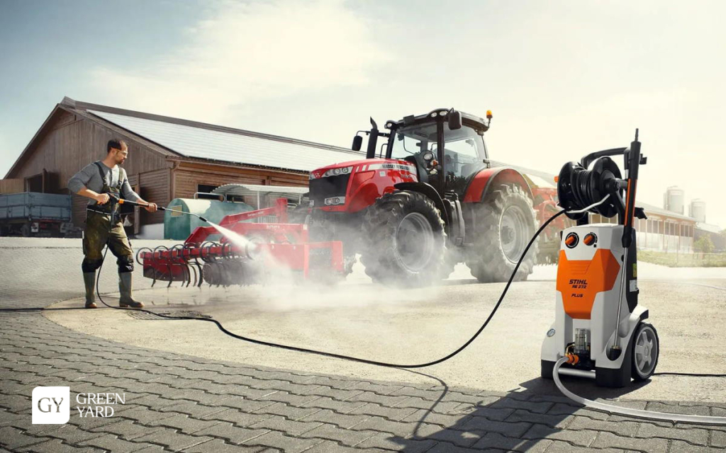 мийка високого тиску STIHL під час очищення поверхні