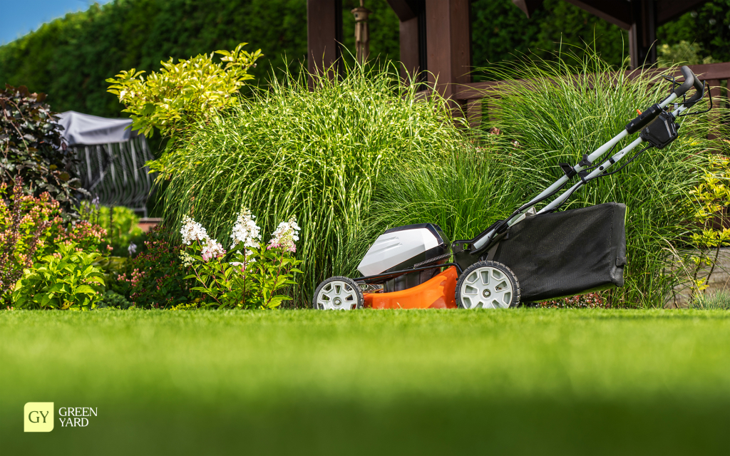 газонокосарка STIHL для регулярного літнього косіння